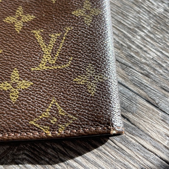 *sold* Vintage Louis Vuitton Billfold Wallet - Picture 7 of 8